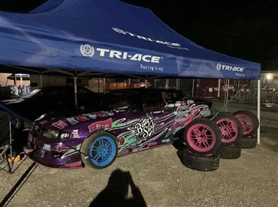 Correr en la pista, TRI-ACE es imperativo